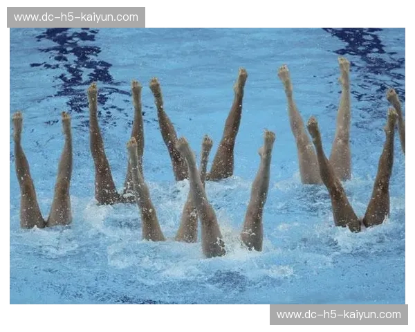 花样游泳直播：把水面的诗意带到你的屏幕上